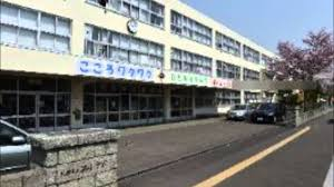 西小学校改築ほか工事に係る建築設計